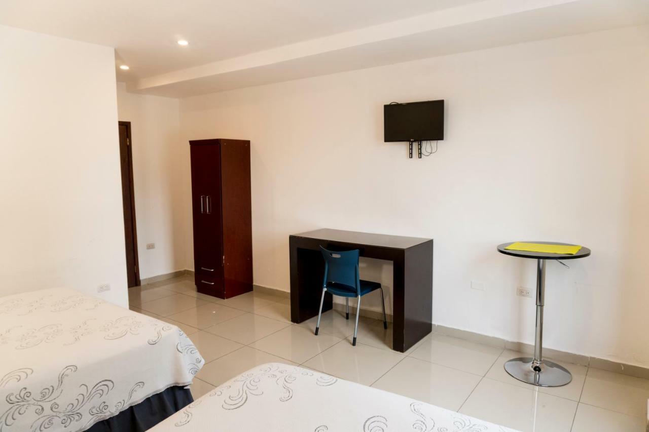 Micro Hotel Rio De Piedras サン・ペドロ・スーラ エクステリア 写真